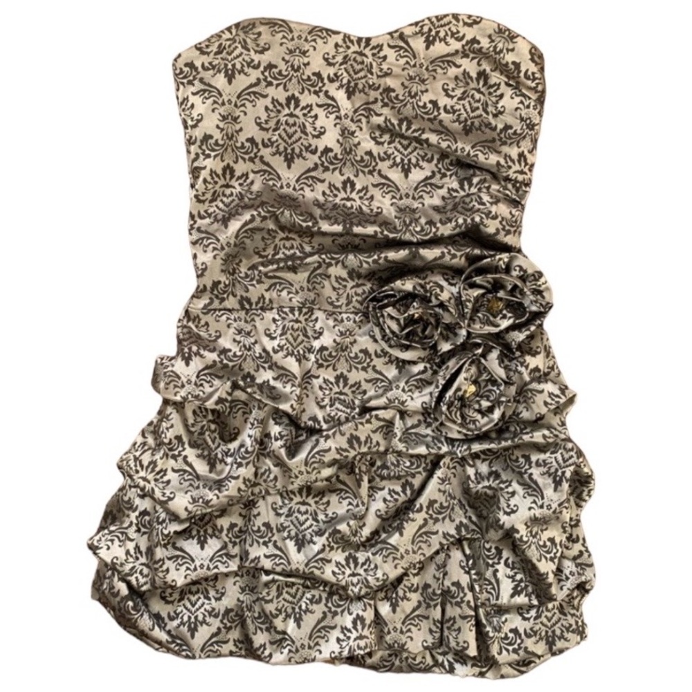 Y2K Size 6 Strapless Dress